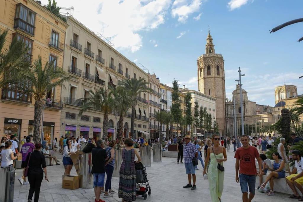 Noche Insolita En Yate De 16M A 2 Minutos De La Playa Valencia Kültér fotó